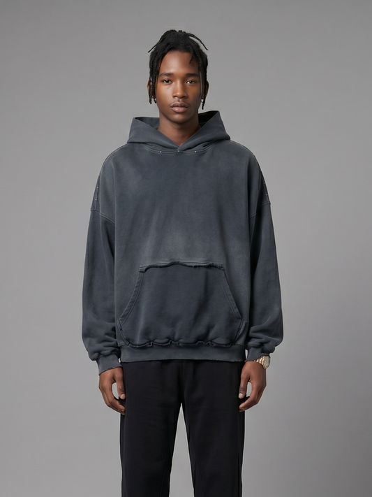 Hoodie mit umgekehrtem Taschen-Design und Used-Look