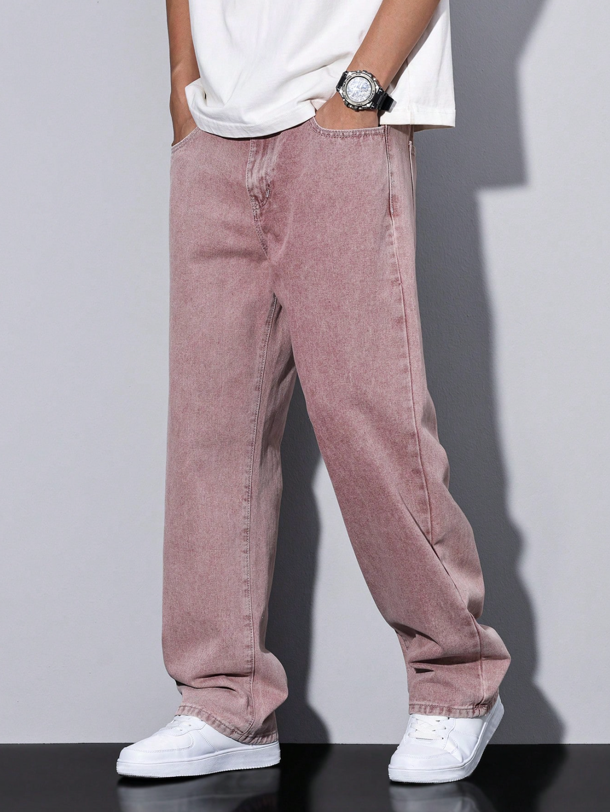 Loose Men Slant Pocket Straight Leg Jeans